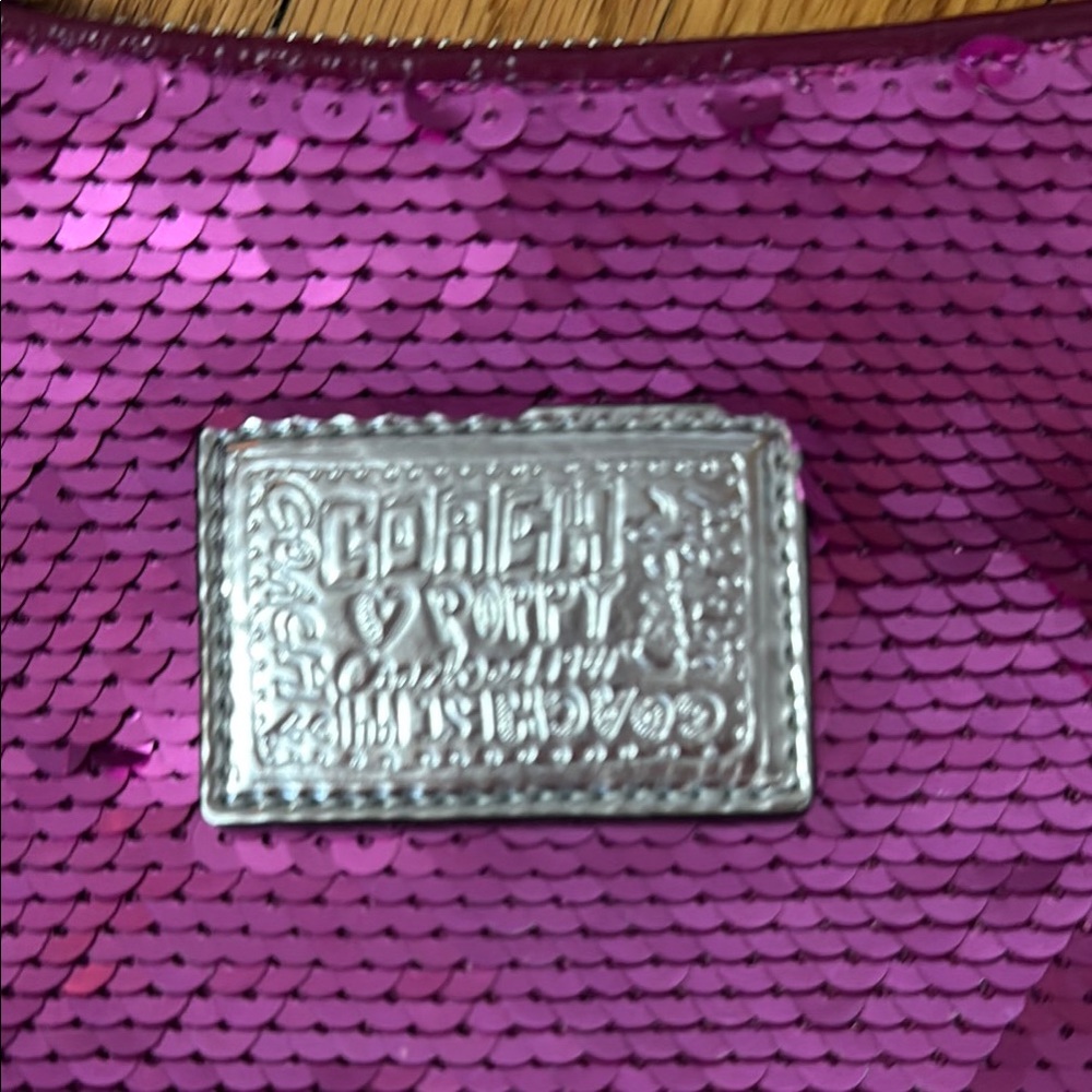 Coach Pink Crossbody Bag with Compact Design - Picture 2 of 3